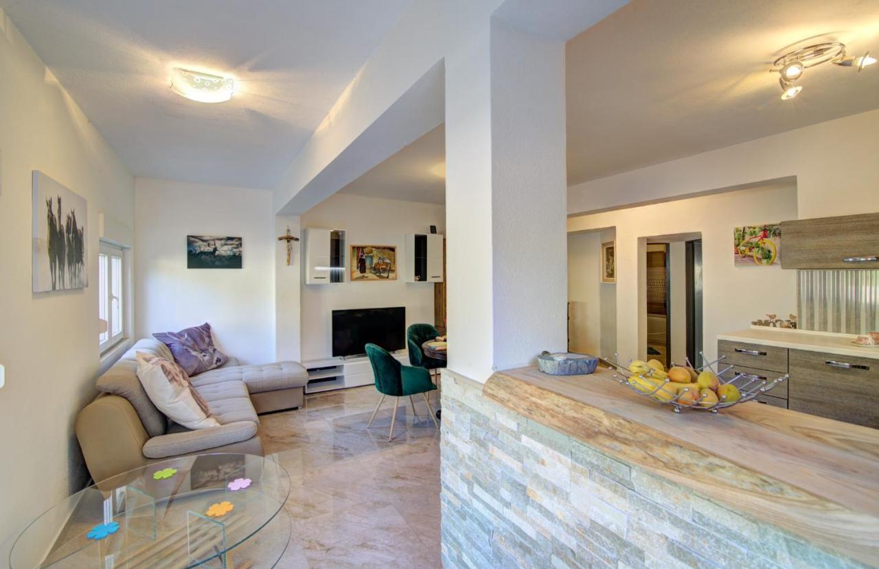 House Of Velebit Adria Apartamento Senj  Exterior foto